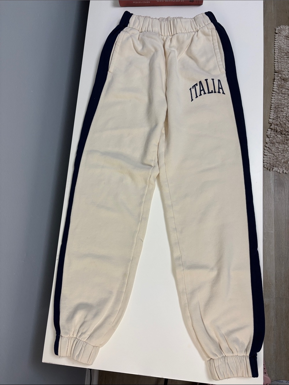 Hollister Cream Joggers with Black Side Stripe - Picture 6 of 6